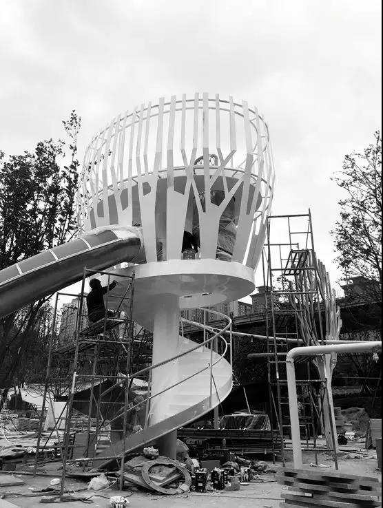 游樂(lè)設(shè)備噴漆