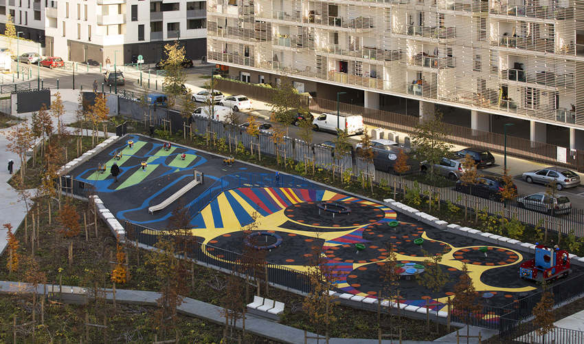 選擇無動(dòng)力游樂設(shè)備應(yīng)該注意什么？