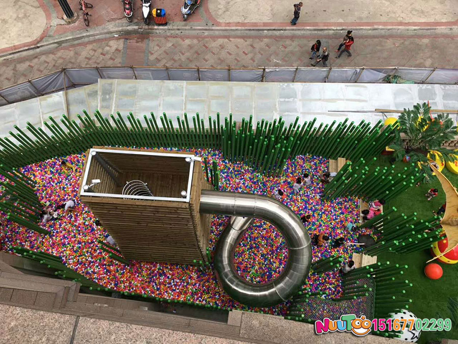 景區(qū)內(nèi)打造一套兒童戶外拓展項目價格是多少？