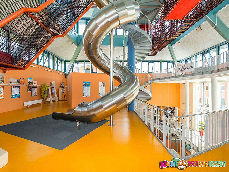 不銹鋼滑梯的不銹鋼材料怎么判斷？要多注意細(xì)節(jié)