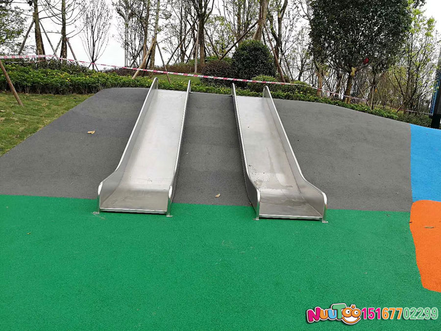 山東不銹鋼滑梯項目大熱，現(xiàn)在加入還來得及嗎