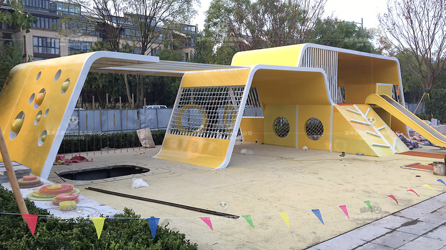 無動(dòng)力非標(biāo)游樂設(shè)施的優(yōu)勢(shì)