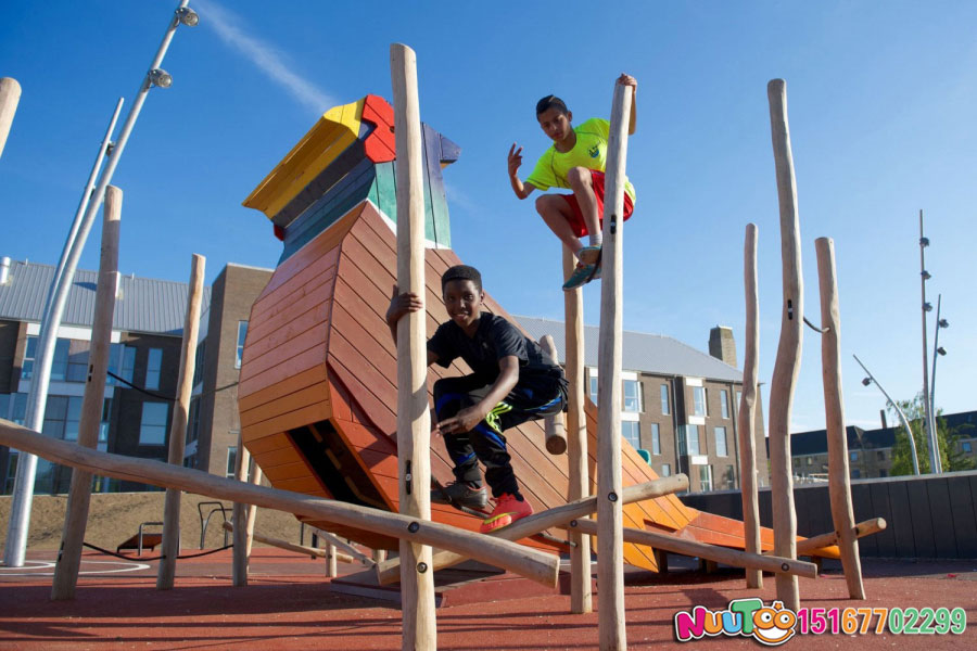 現(xiàn)在做兒童滑梯項目方向在哪？大型組合滑梯才是方向