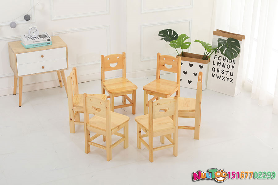 幼兒園桌椅及課桌椅功能尺寸標(biāo)準(zhǔn)是什么？要對尺寸格外了解